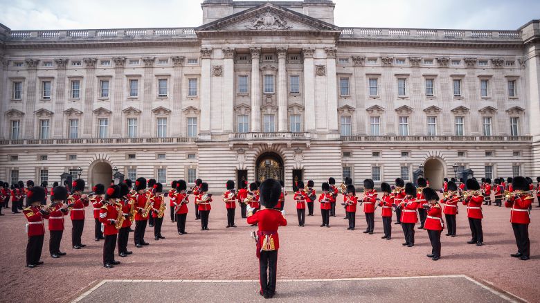 Members of the band of the Coldstream Guards and Welsh Guards play a tribute to singer Dolly Parton during the Changing the Guard at Buckingham Palace, London. The death of the country superstar was announced by Parton's family on Tuesday night following a "brief battle with cancer". Picture date: Wednesday August 26, 2026. PA Photo. Photo credit should read: James Manning/PA Wire