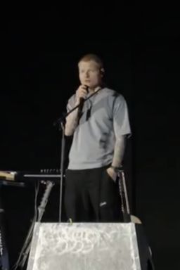 23000137 - ed sheeran concert_Clean_Thumb.jpg